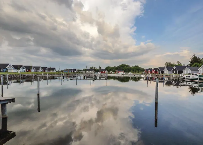 Nice Home In Zerpenschleuse With House Sea View